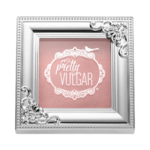 Pretty Vulgar – Shimmering Swan Highlighter - Picture 5 of 7